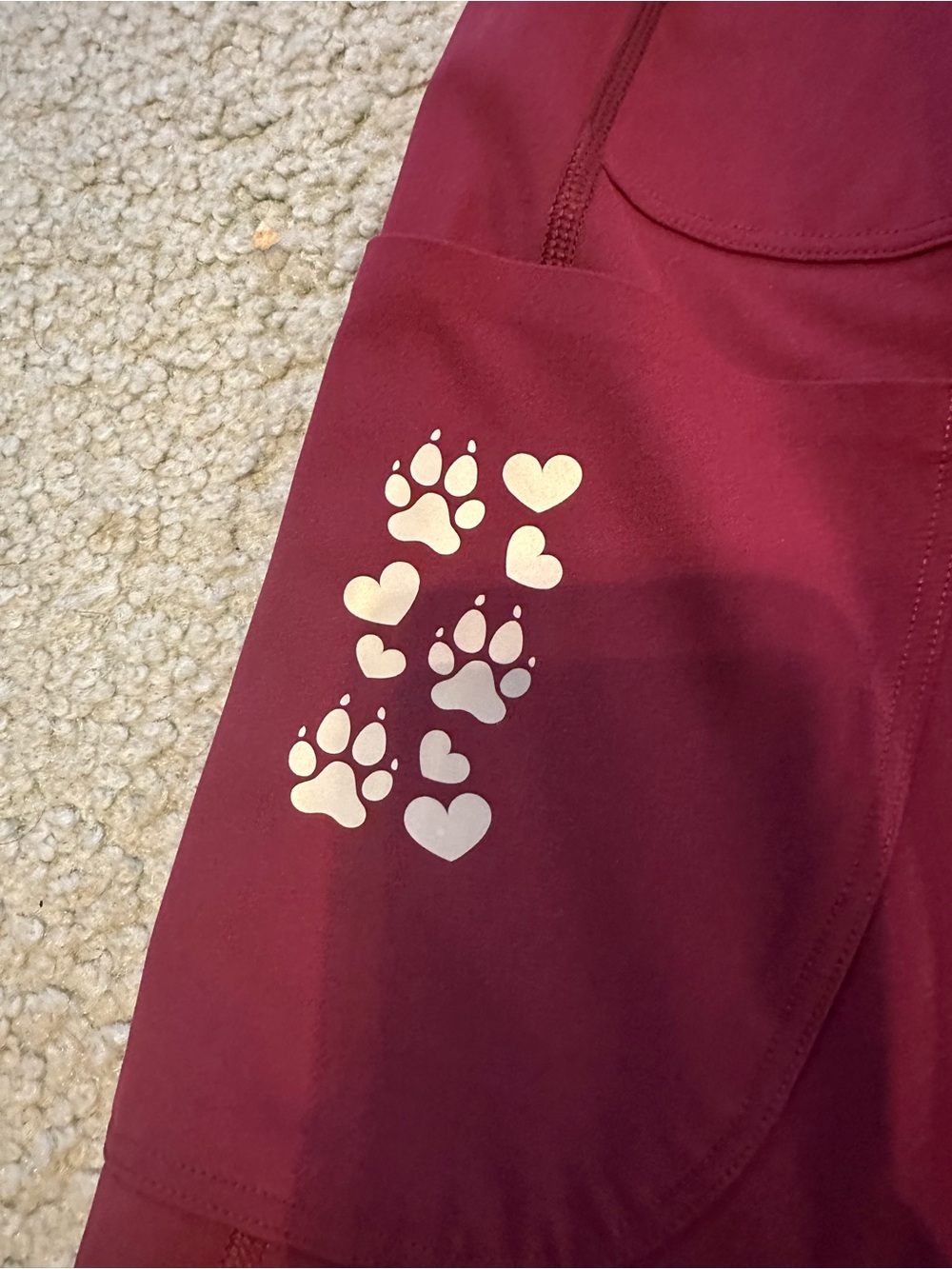 FIGS BURGUNDY High-waisted Seville Scrub Pants- SIZE XL - Picture 4 of 5